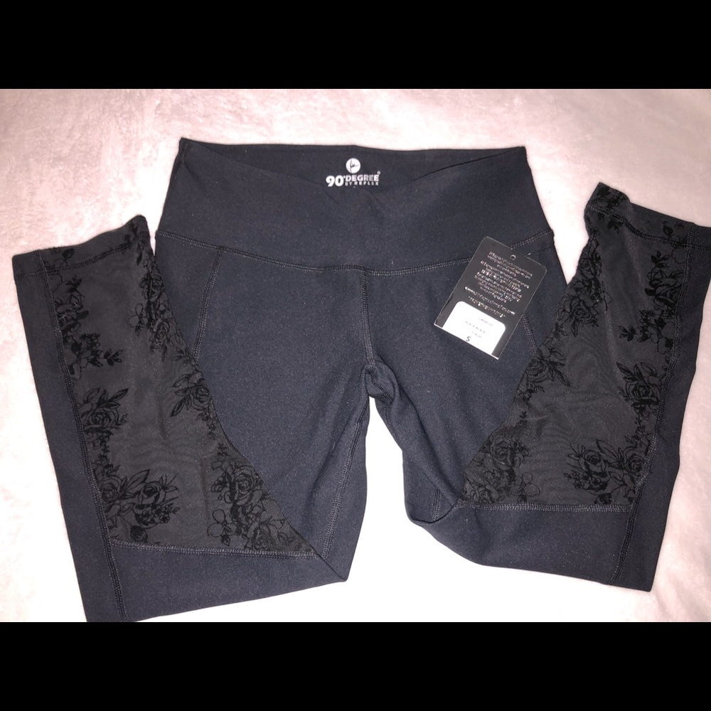 Lace 90 degree leggings